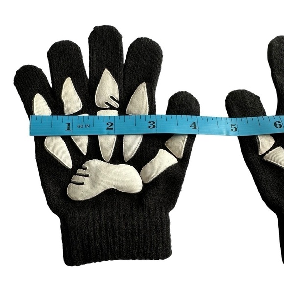 Two Pair Little Kid Skeleton Knit Gloves Black & White - Picture 6 of 7